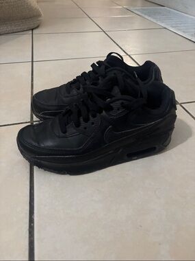 Nike Black Low-Top Air Sneakers
